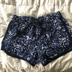 Gap print shorts